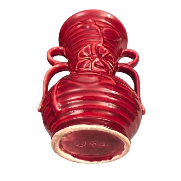 Shawnee Pottery USA Ribbed Daisy Flower Vase Cranberry Red Double Handle 7.5" - Picture 8 of 14